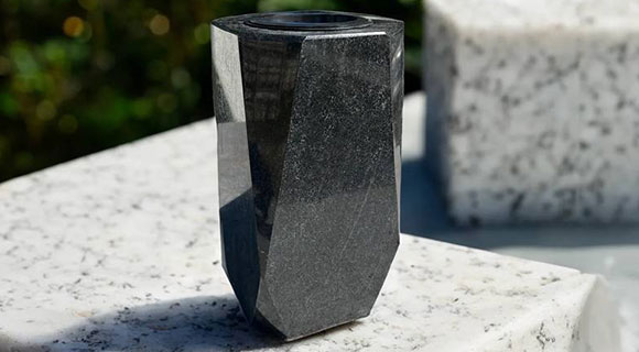Wazon granitowy